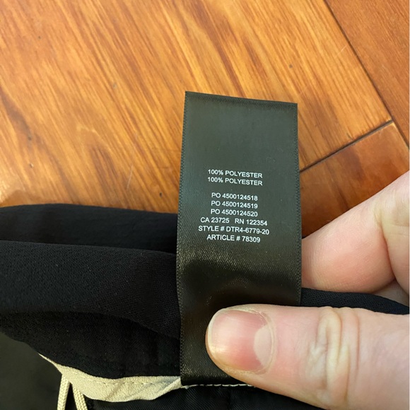 Aritzia Babaton tie front short - Picture 4 of 6